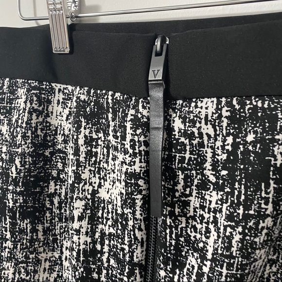 Vince Camuto Black & White Pencil Skirt | Small - Picture 3 of 7